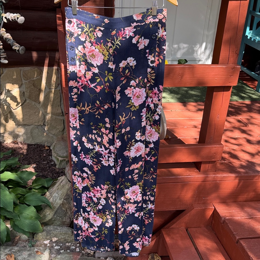 Xhilaration flowy floral pants, size XL